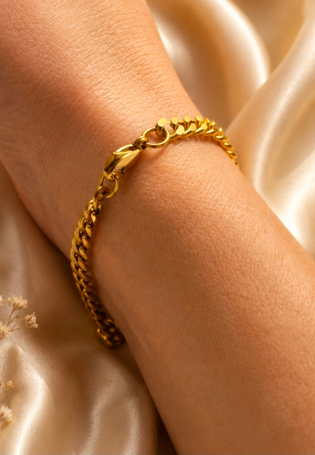 18K Gold PVD Diamond Cut Curb Chain Bracelet