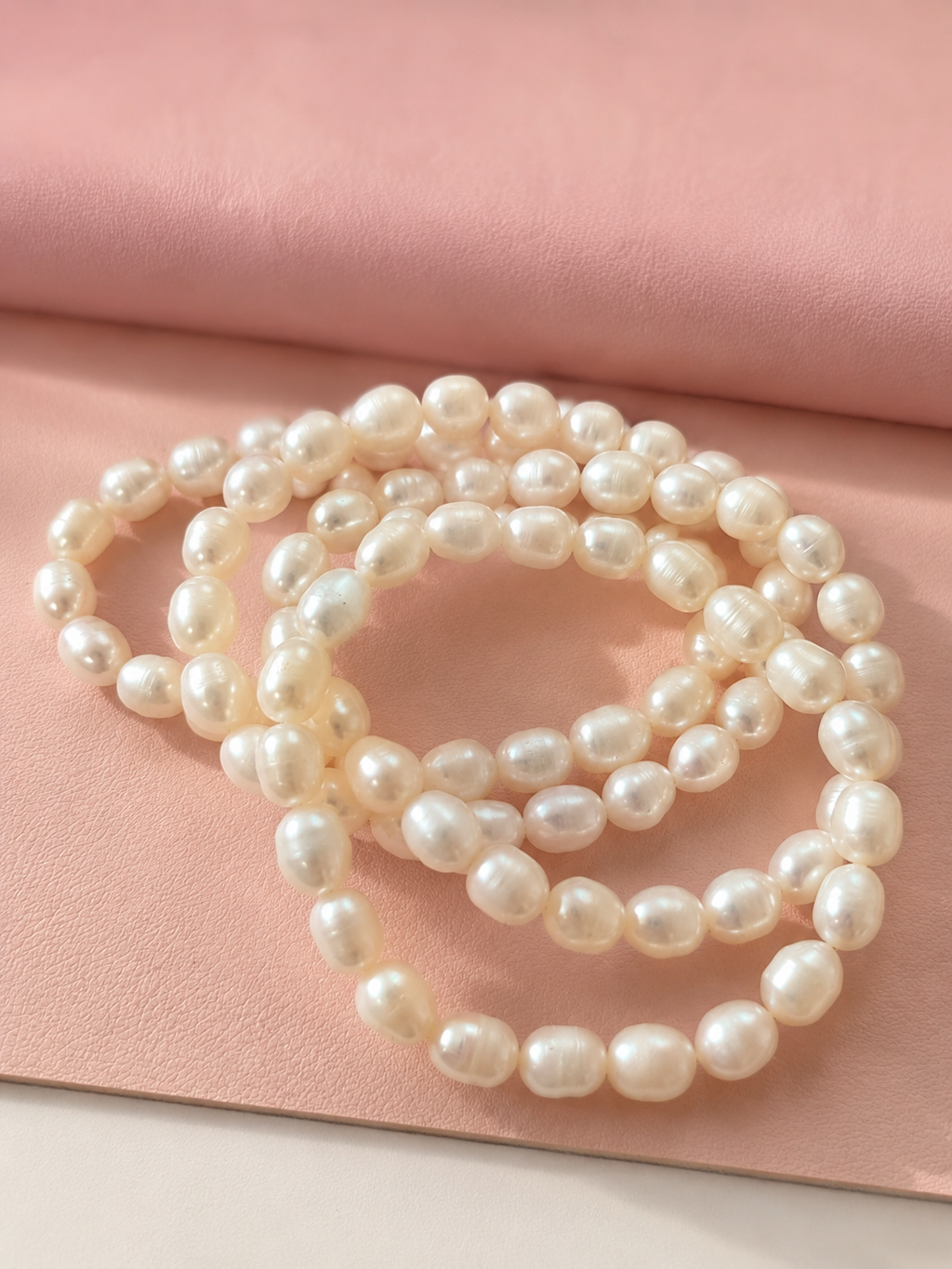 Shoreline Pearl Bracelet