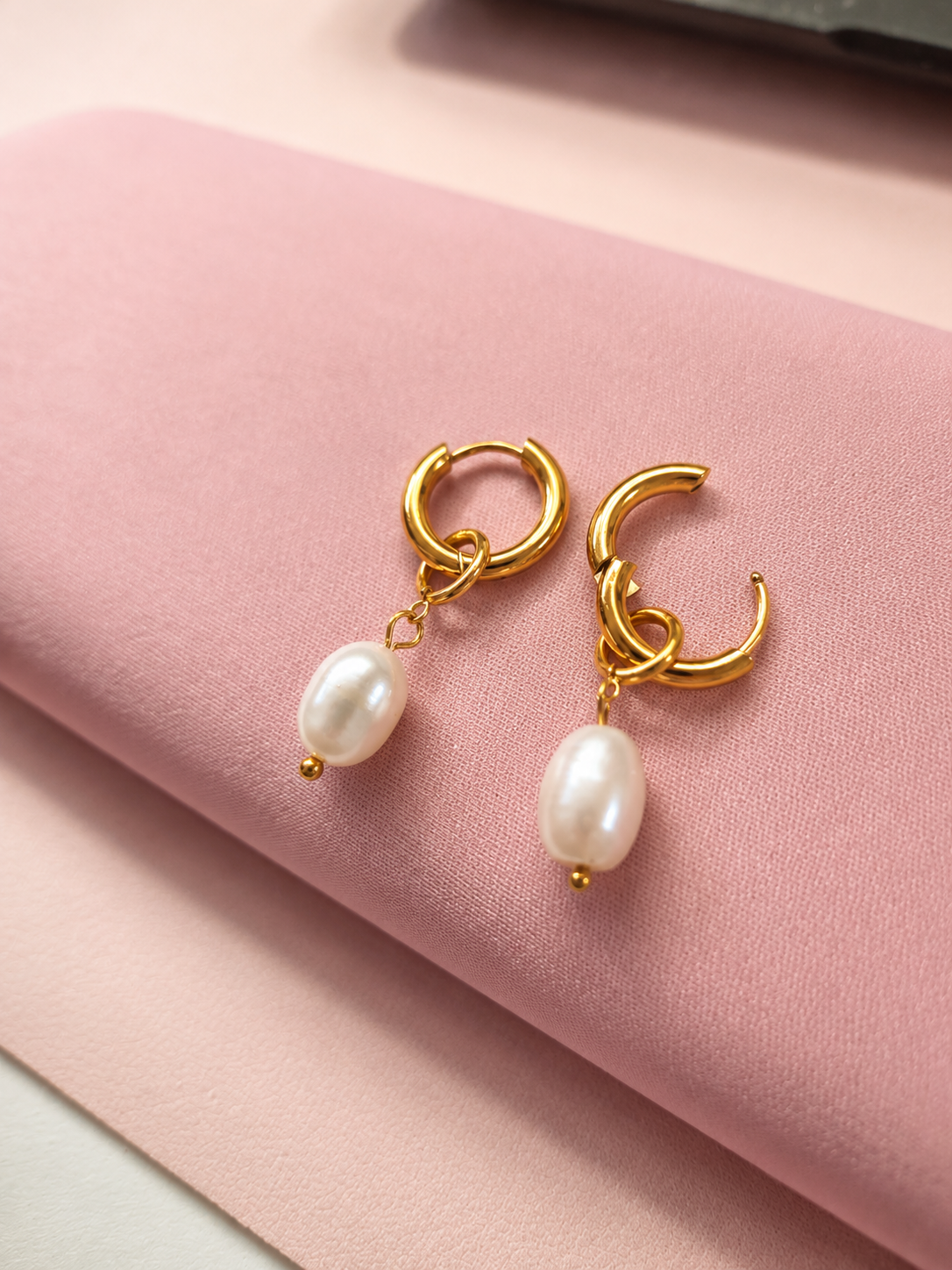 Sandbar Pearl Earrings