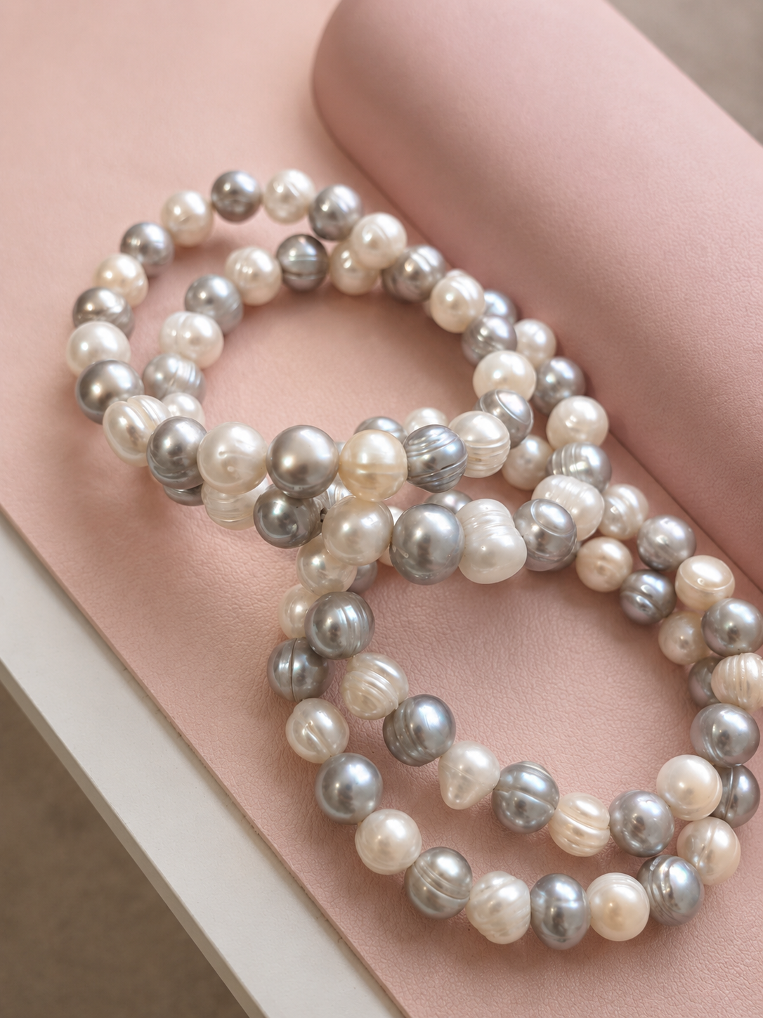Shoreline Pearl Bracelet