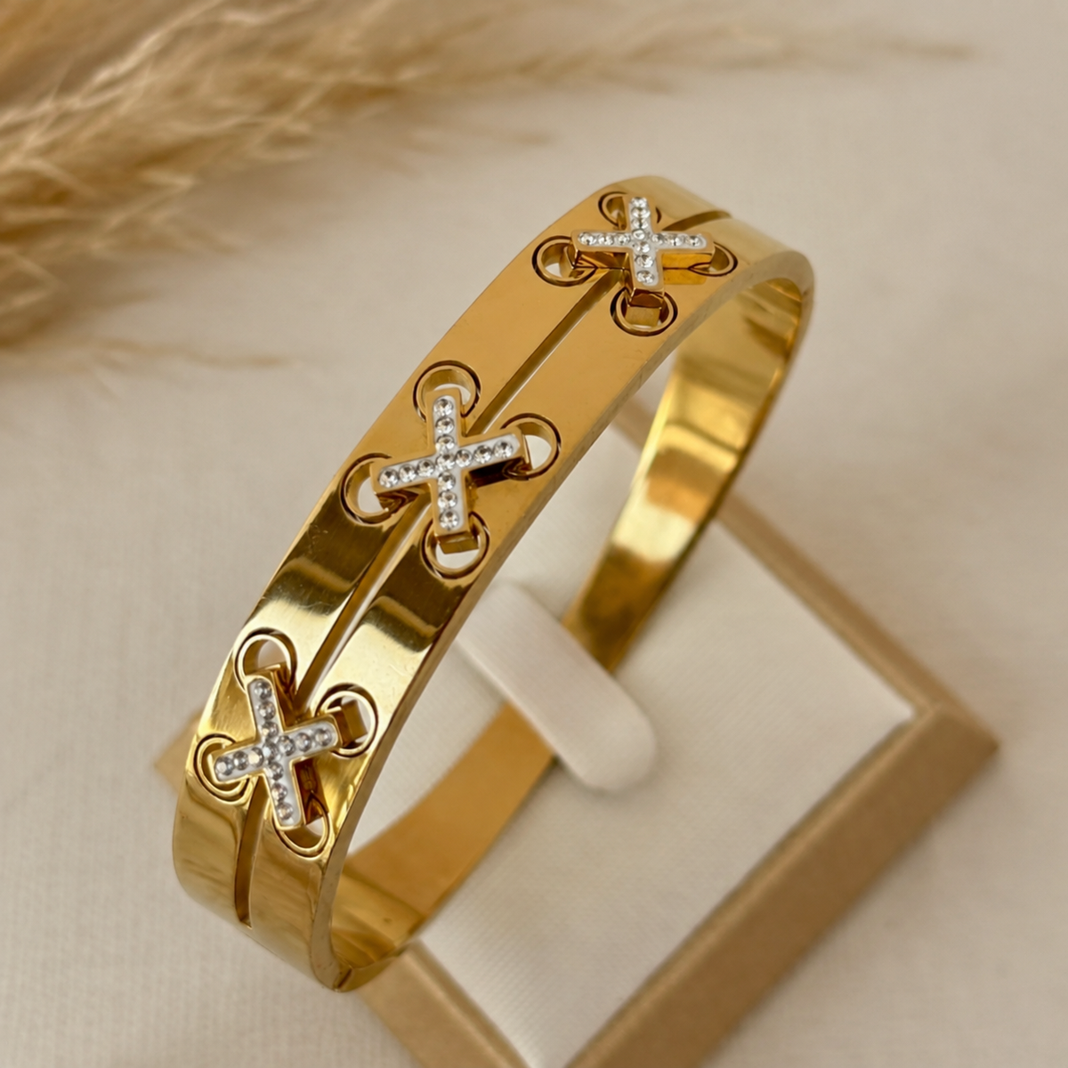 Harbor Criss Cross Cuff