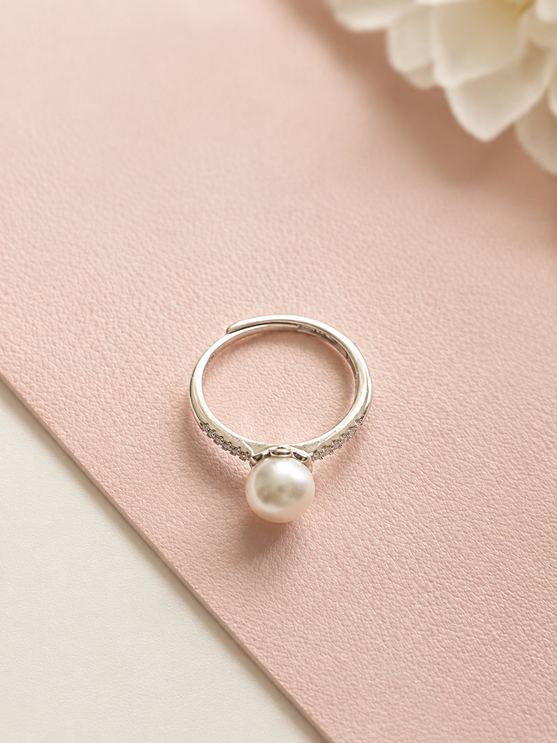 The Ivory Pearl Ring