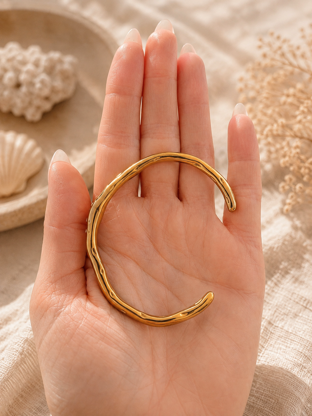 Golden Sandbar Gold Cuff