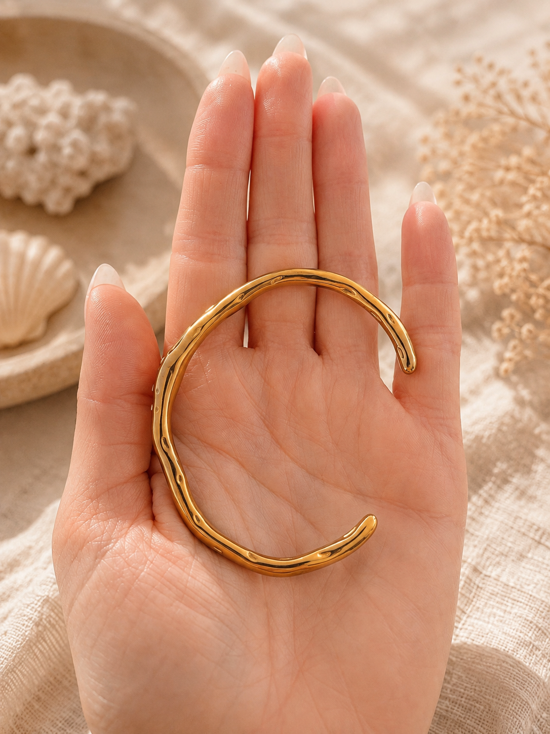 Golden Sandbar Gold Cuff