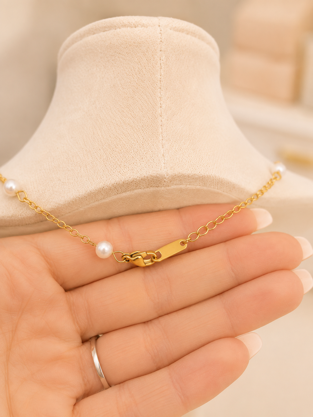 The Isabella Pearl Necklace