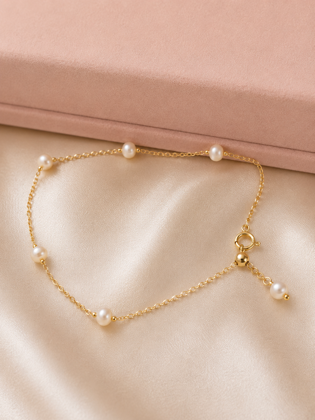 The Caroline Pearl Bracelet