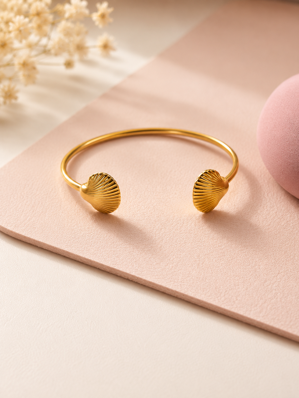 The Seabreeze Cuff