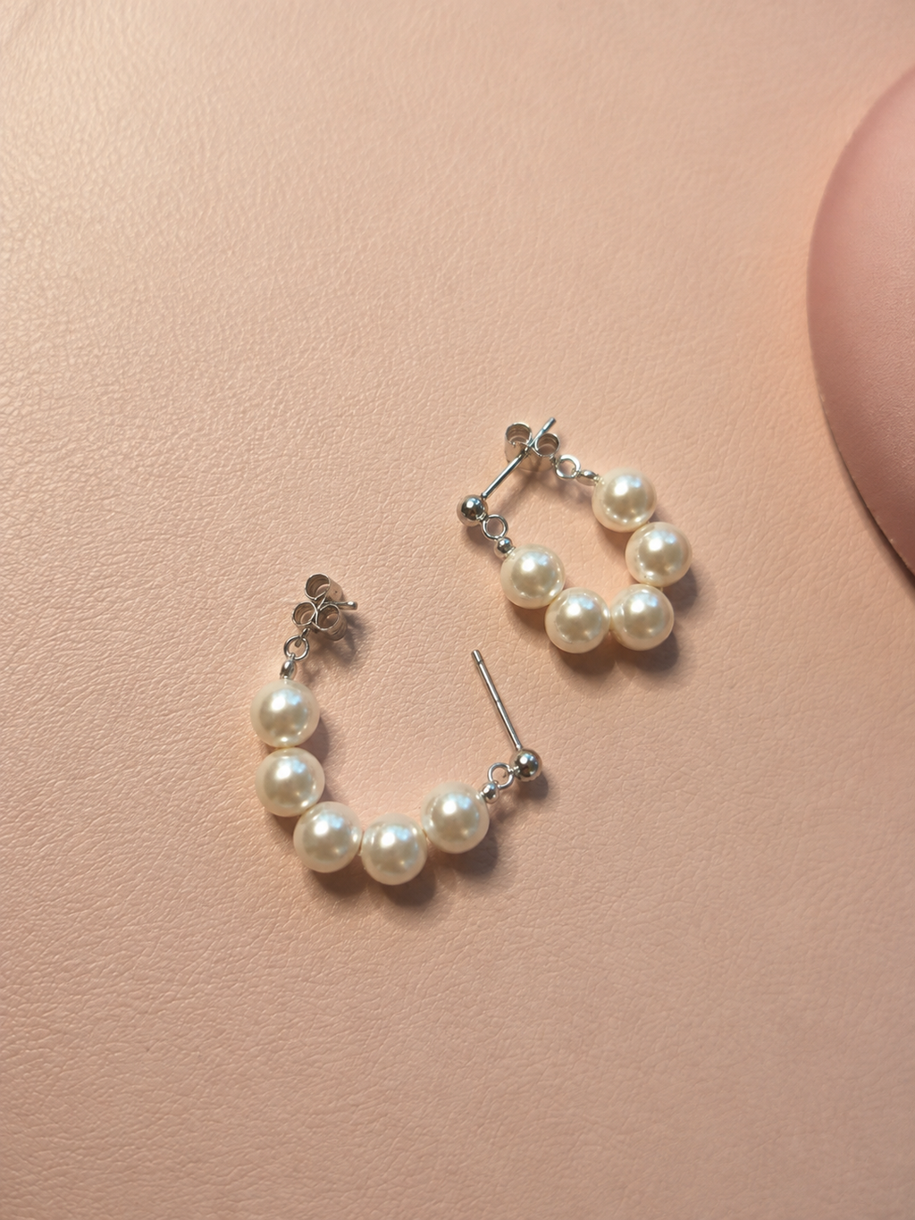 The Pearl Cove Hoops