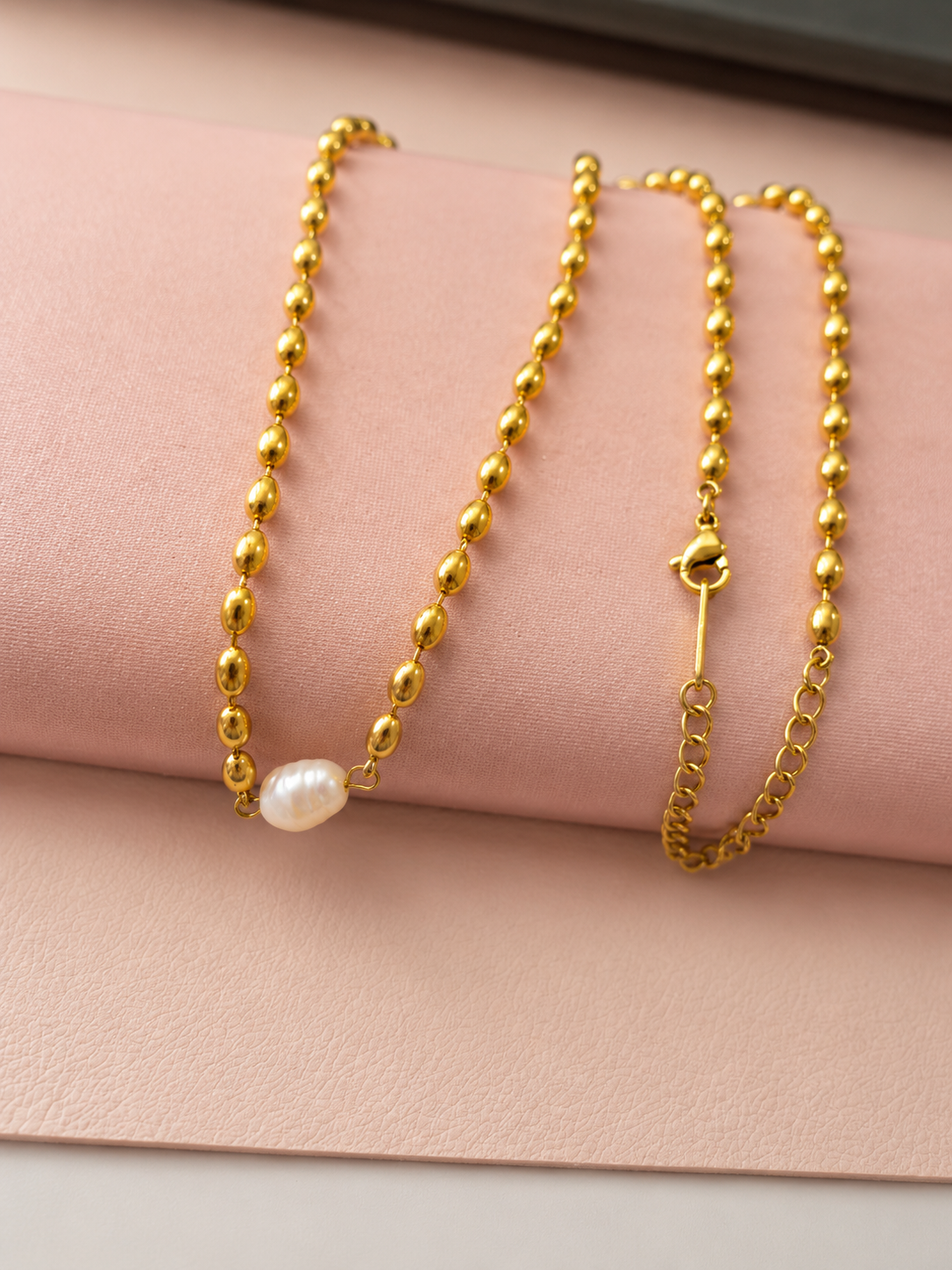 Golden Tide Pearl Necklace