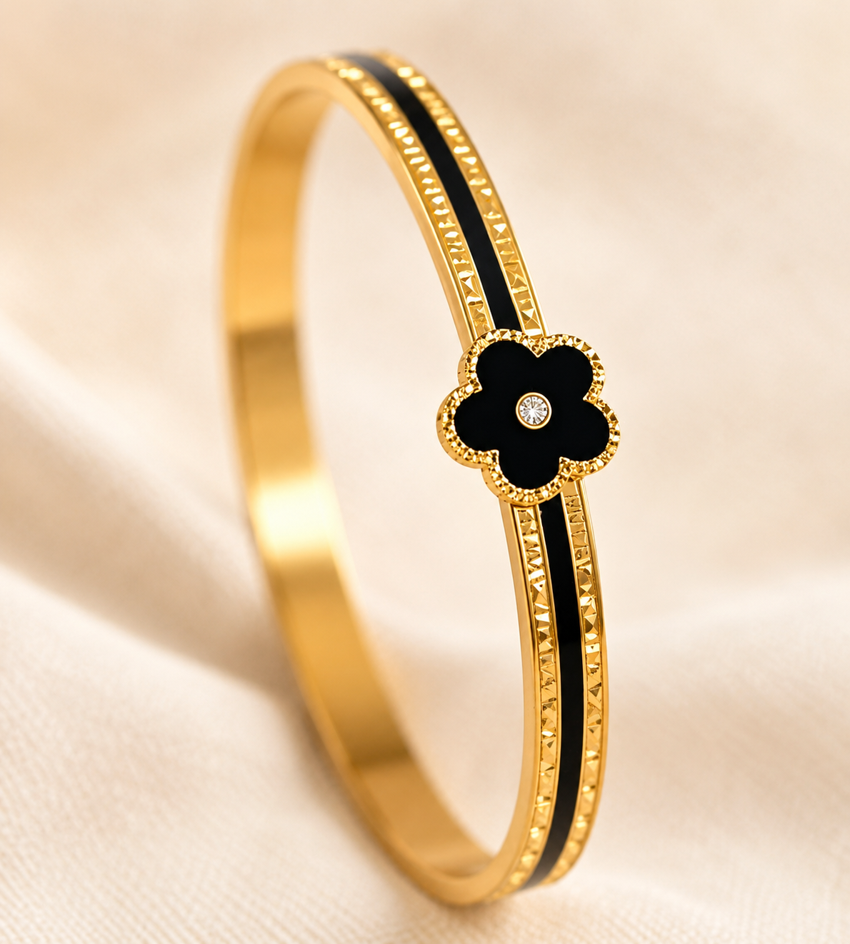 Midnight Clover Bangle