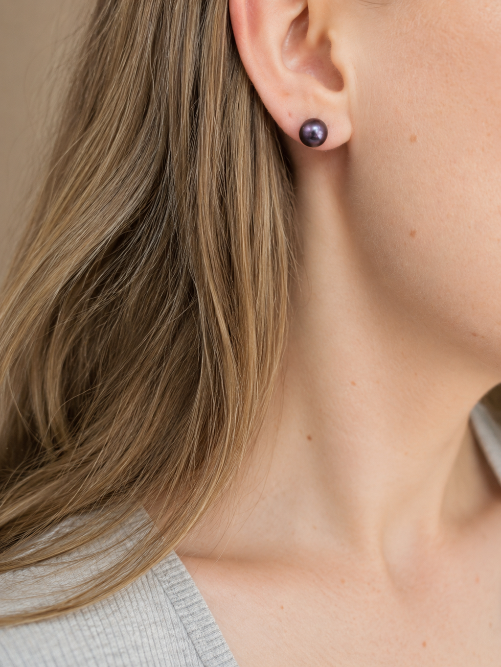 Anna Maria Pearl Studs
