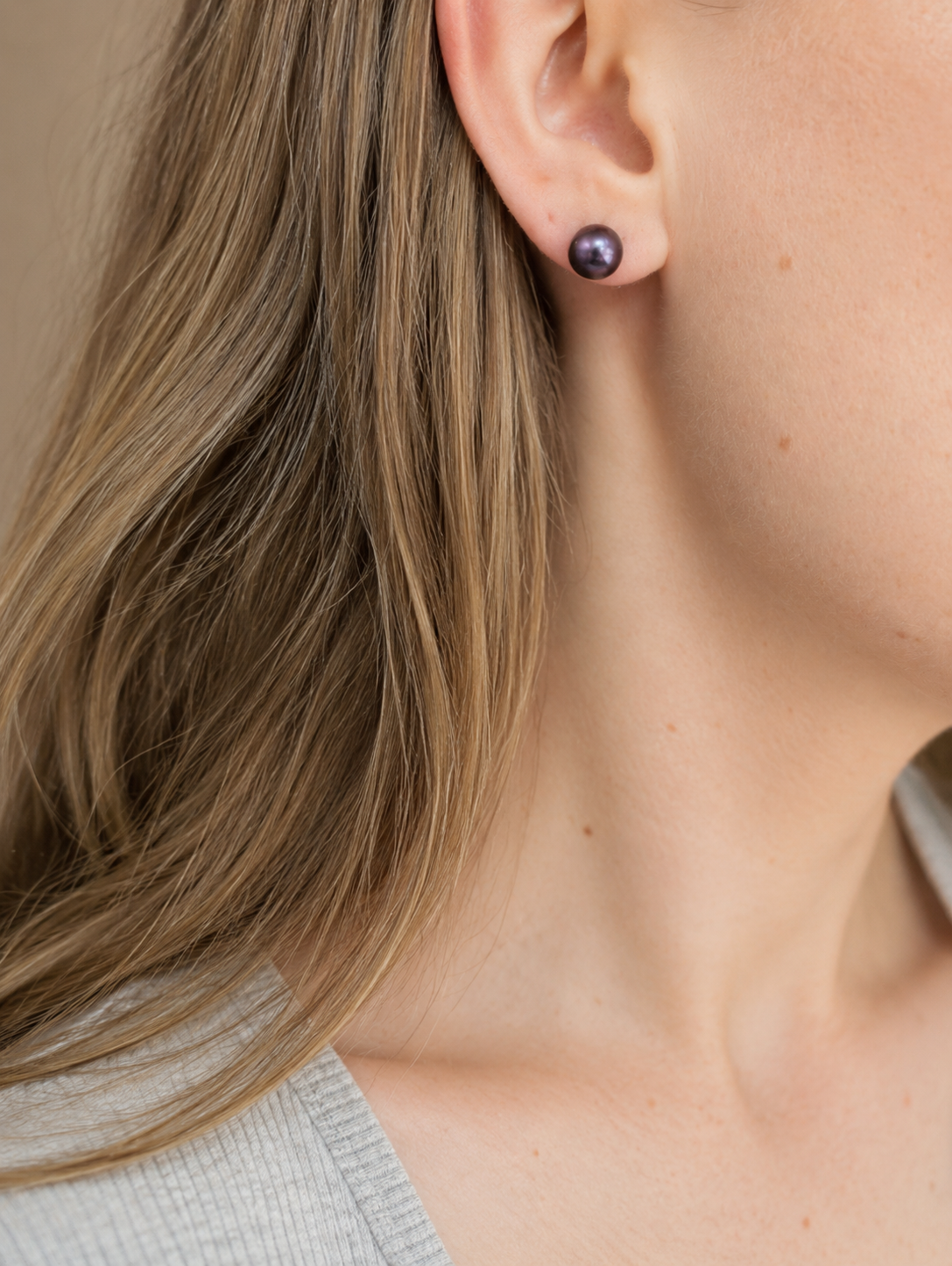 Anna Maria Pearl Studs